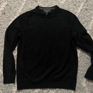 Banana Republic mens sweater . Size M runs little bit small